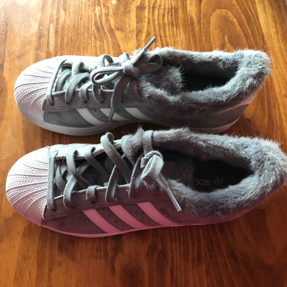 Grey Adidas Superstar Size 6 Women’s.